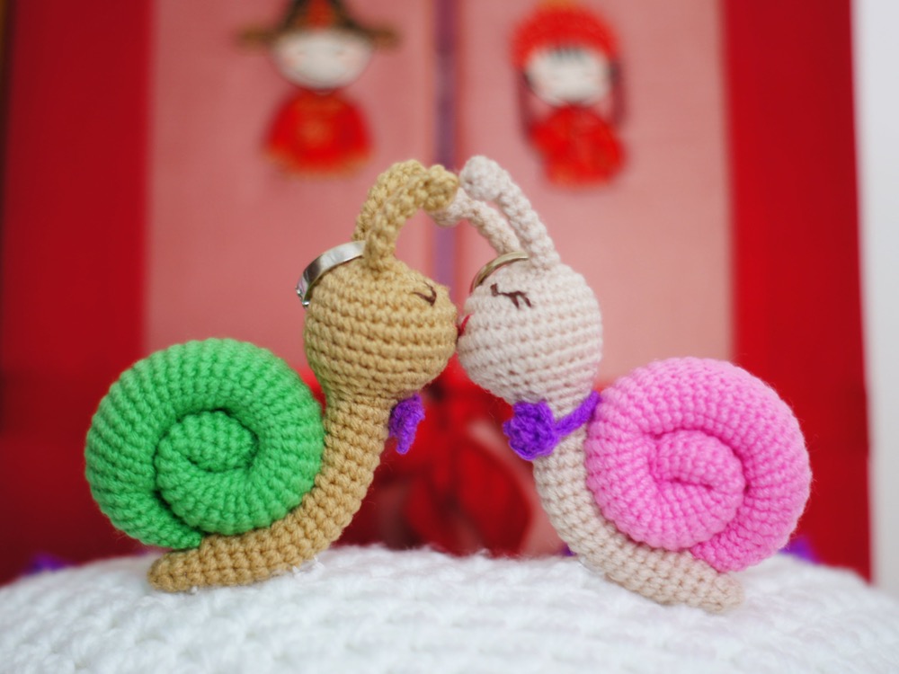 love story crochet pattern - snail lovers