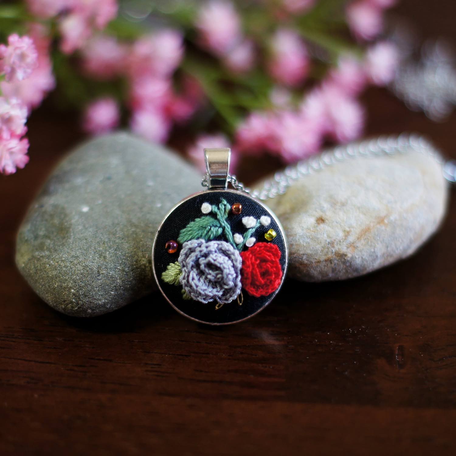 embroidery pendant - gray and red rose