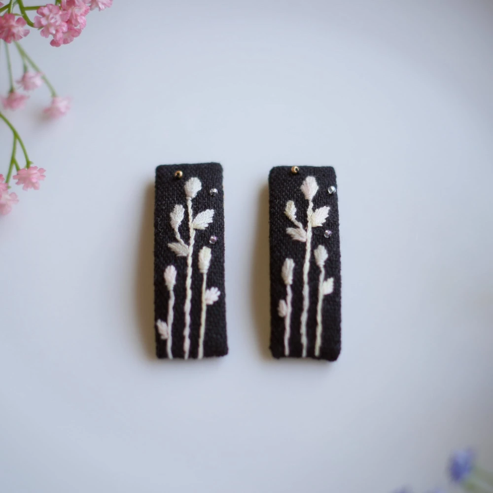 embroidered hair clips