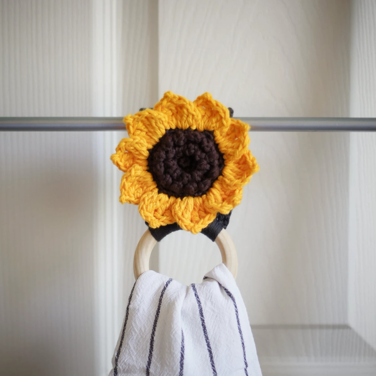crochet sunflower towel holder