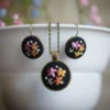 embroidered jewelry set