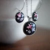 embroidered jewelry set