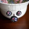 embroidered jewelry set