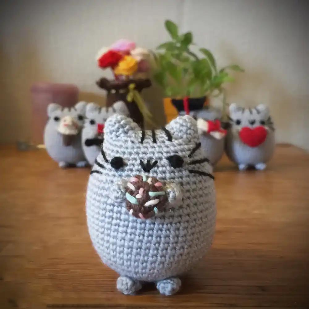 pusheen inspired crochet dolls