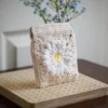 daisy squeeze pouch