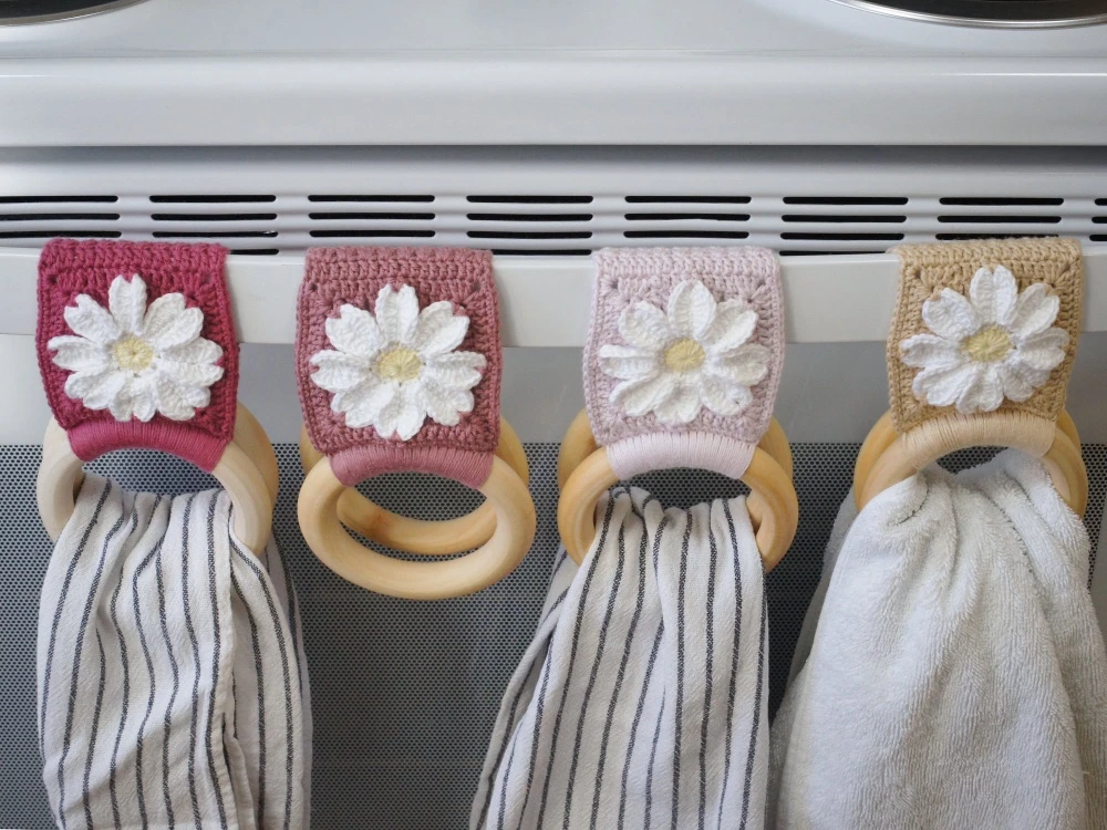 daisy towel holders