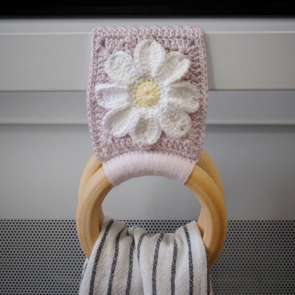 daisy towel holders