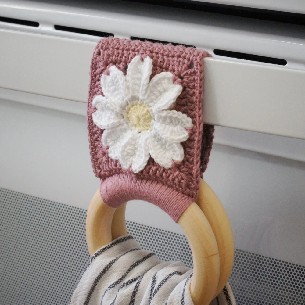 daisy towel holders