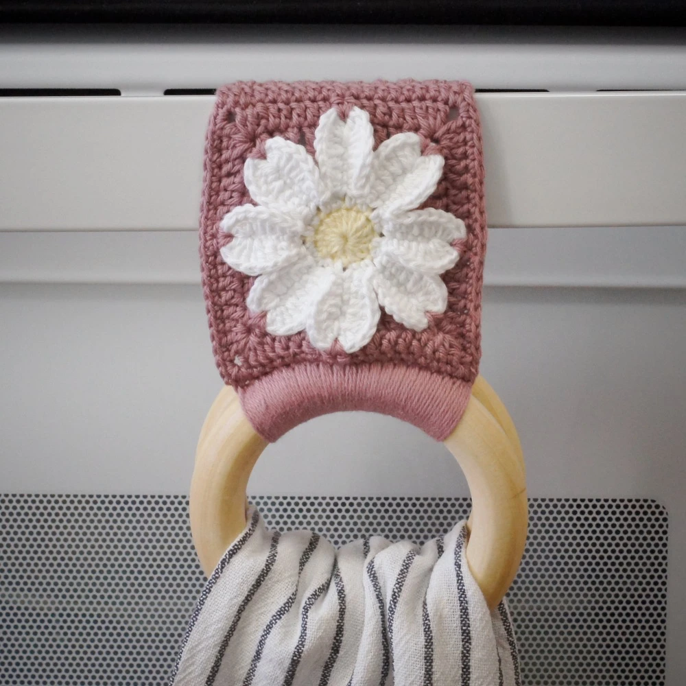 daisy towel holders