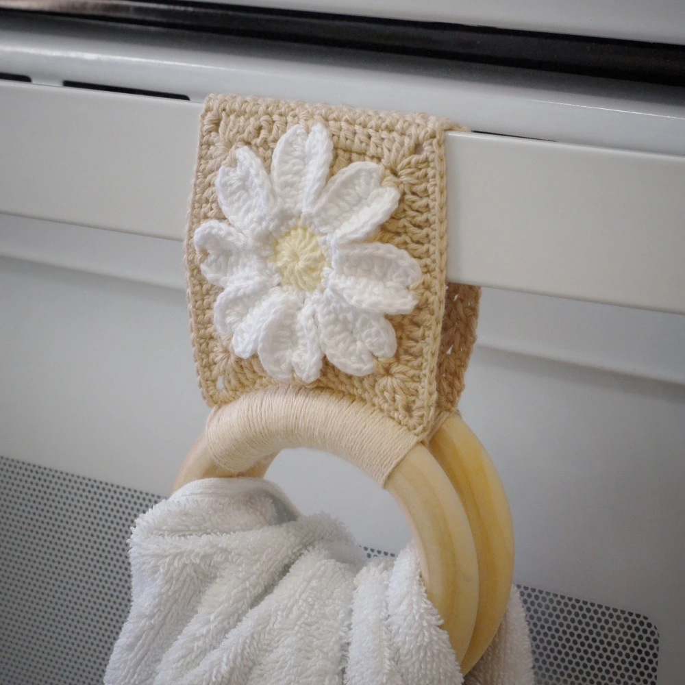 daisy towel holders
