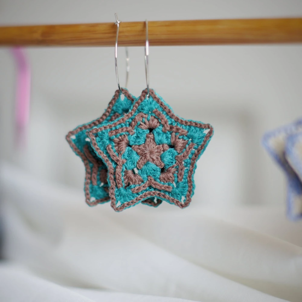 star earrings