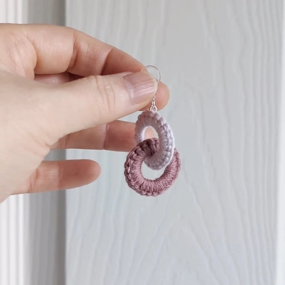 Crochet Interlocking Circles Earrings