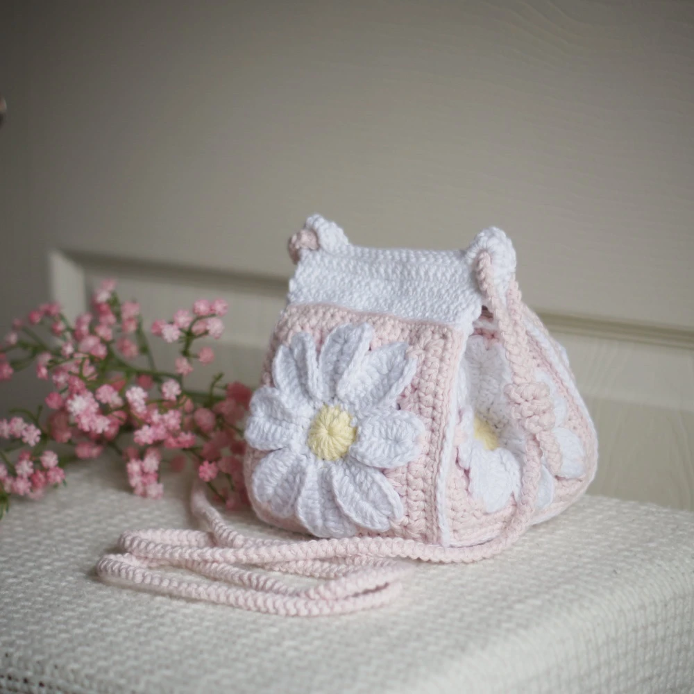 daisy granny square sling bag
