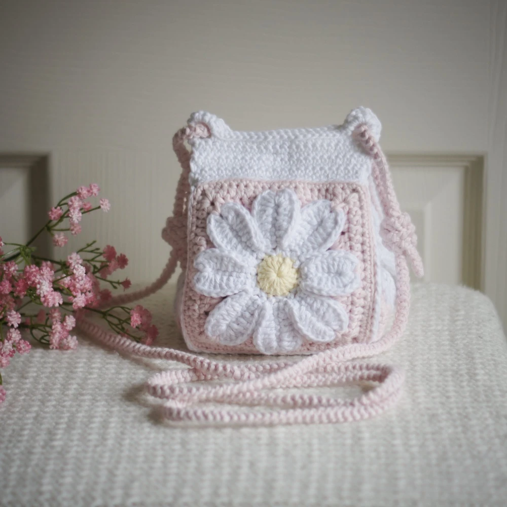 daisy granny square sling bag