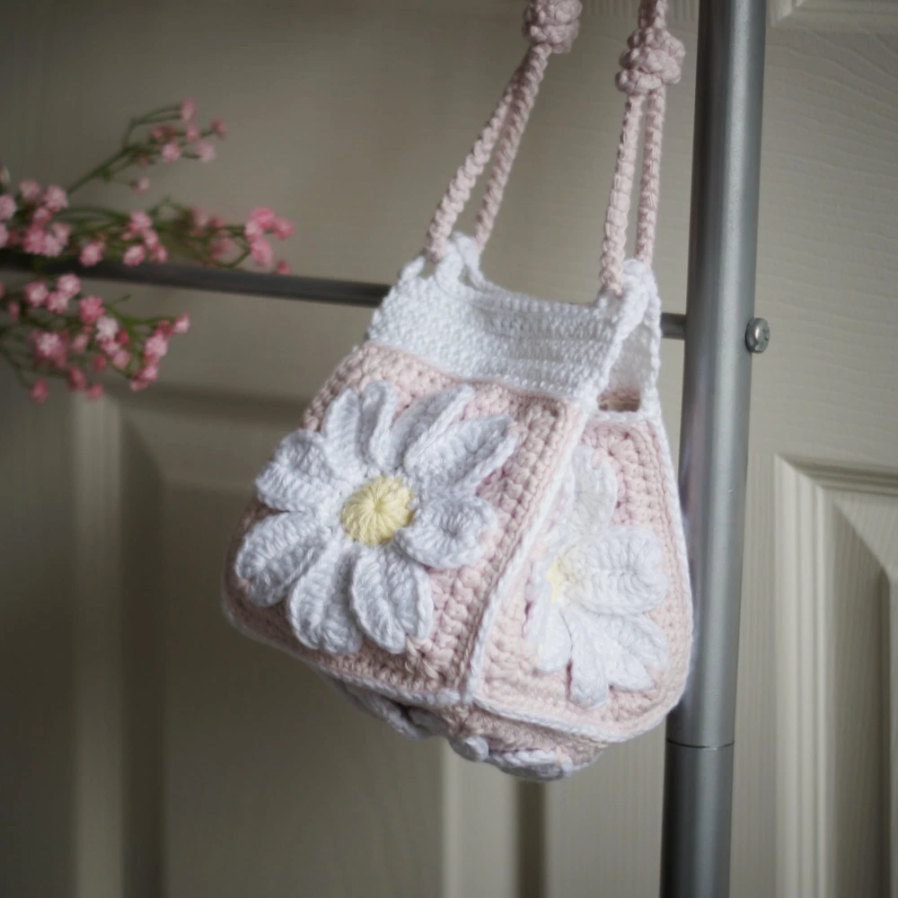 daisy granny square sling bag