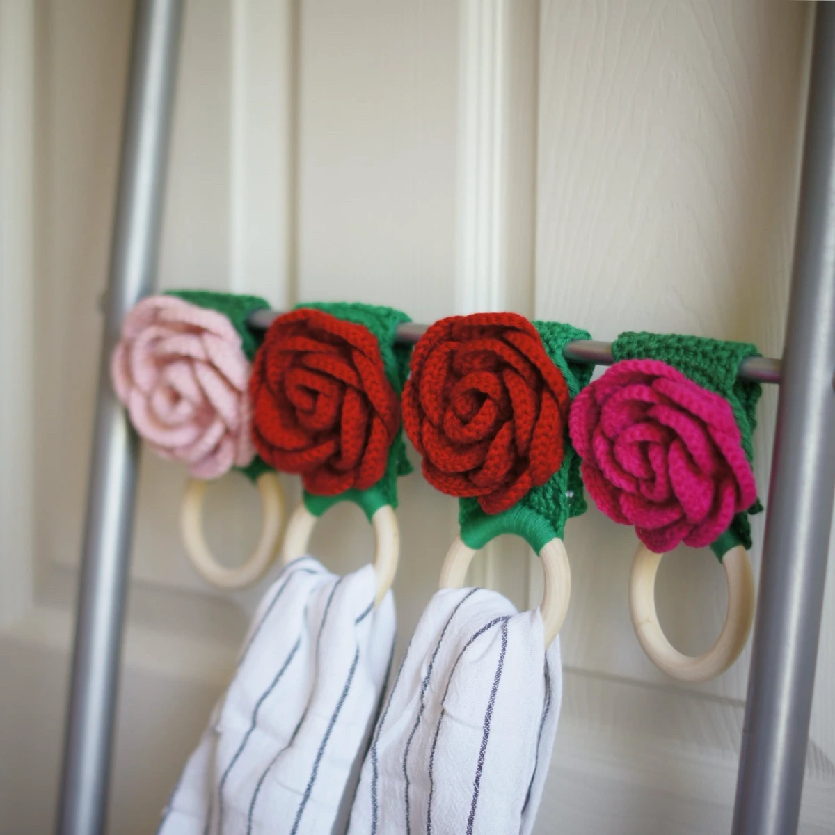 crochet rose towel holder