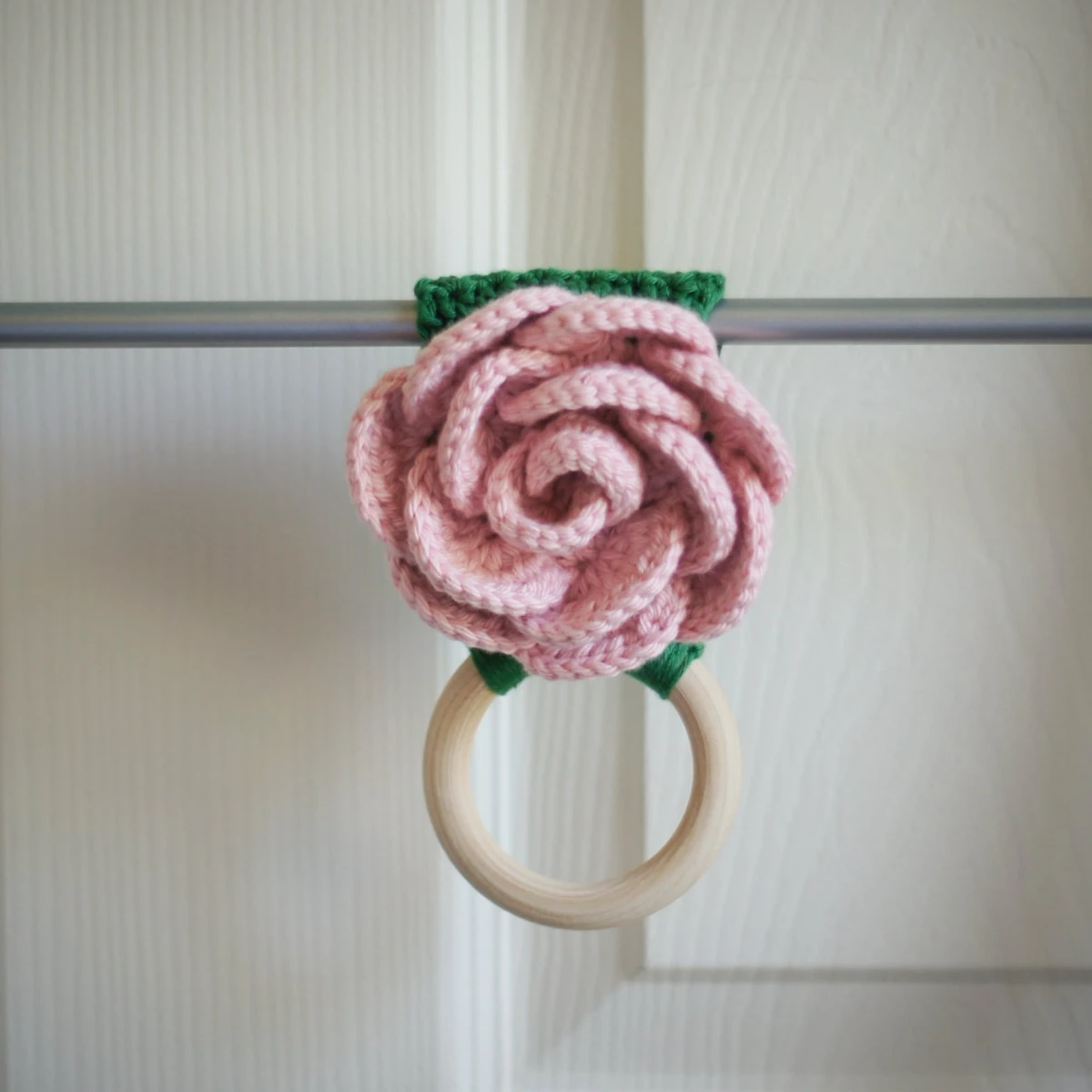 crochet rose towel holder