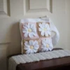 crochet daisy tote