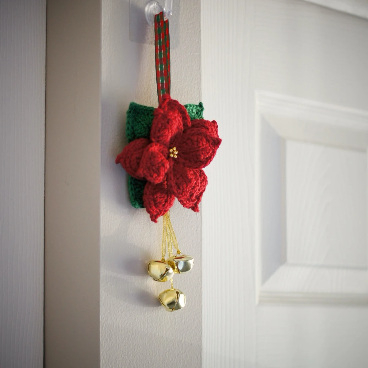 crochet poinsettia flower